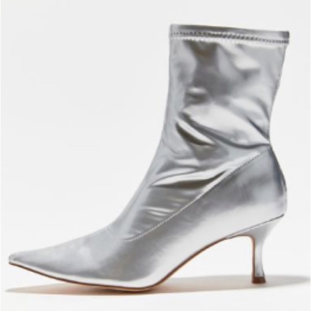SILVER SPACE BOOTS